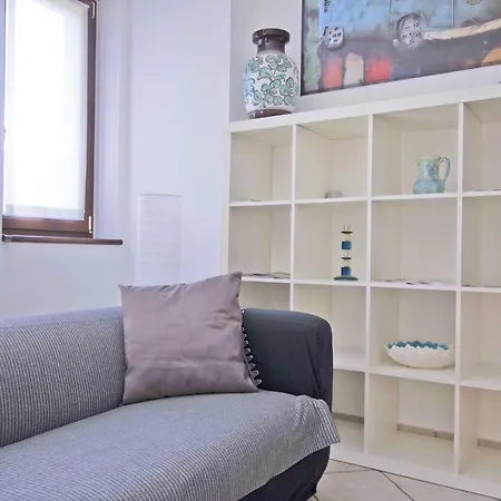 Mentana Garden Como Centro By Logicasa Apartment